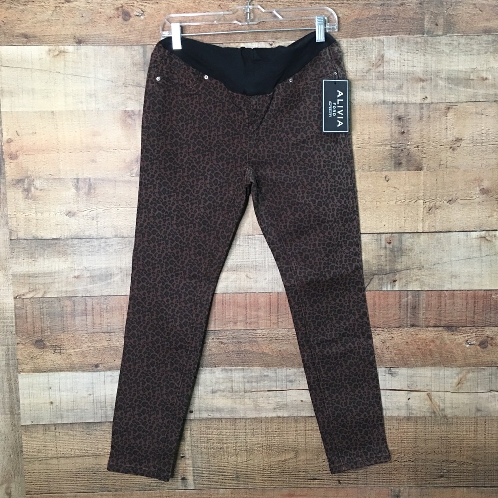 ALIVIA FORD Maternity Printed Cheetah Denim Jeans